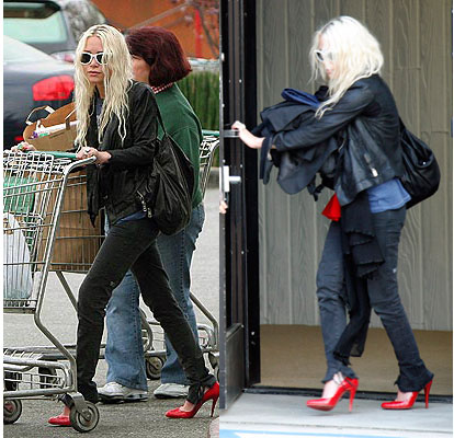 Mary Kate lost in the supermarket