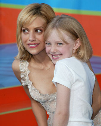 Yo fui una estrella adolescente » c56013brittany murphy and dakota fanning posters c56013brittany-murphy-and-dakota-fanning-posters.jpg