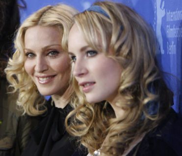 Madonna, hinchadísima en la Berlinale » madberl madberl.jpg