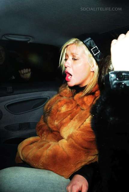 Tara Reid: colapso en Bali y más. » tarareid01080802kt1 tarareid01080802kt1.jpg