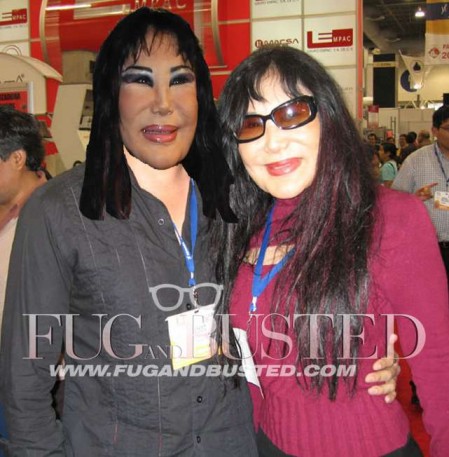 Lyn May saluda Mostrar imagen
